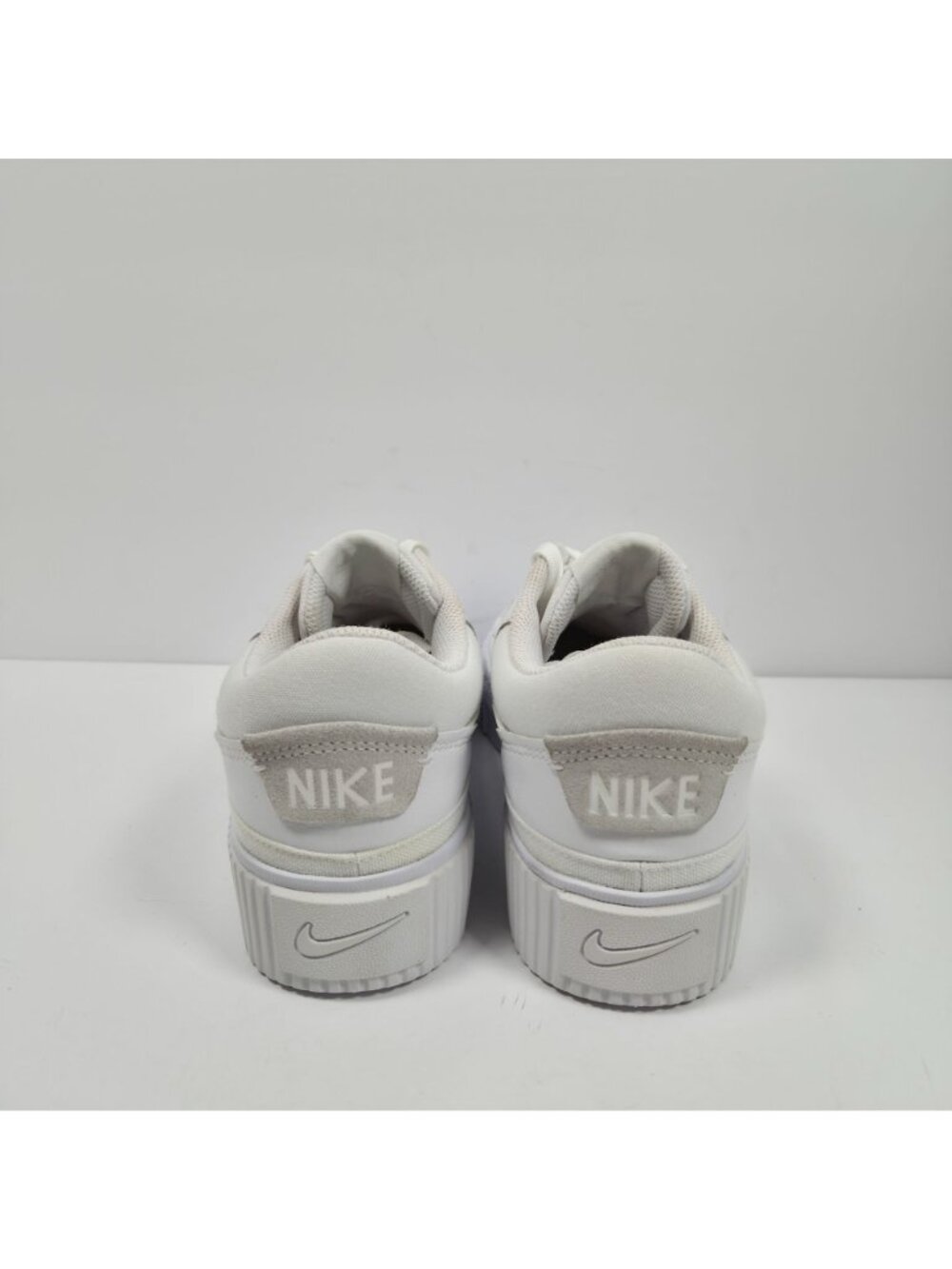 Nike Court Legacy Lift Women's Triple White Athletic Shoes DM7590-101 US Size 10 - Picture 4 of 8